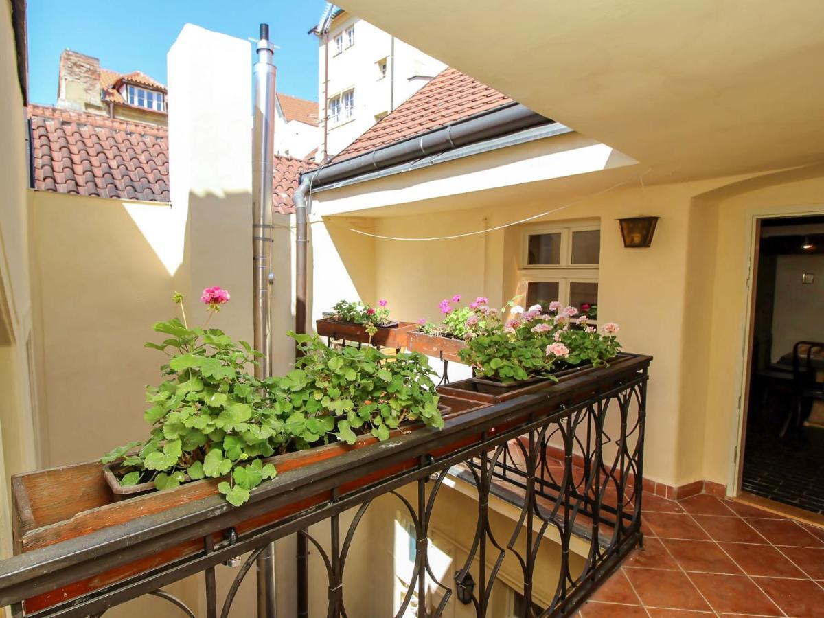 פראג Apartment Nerudova By Interhome מראה חיצוני תמונה
